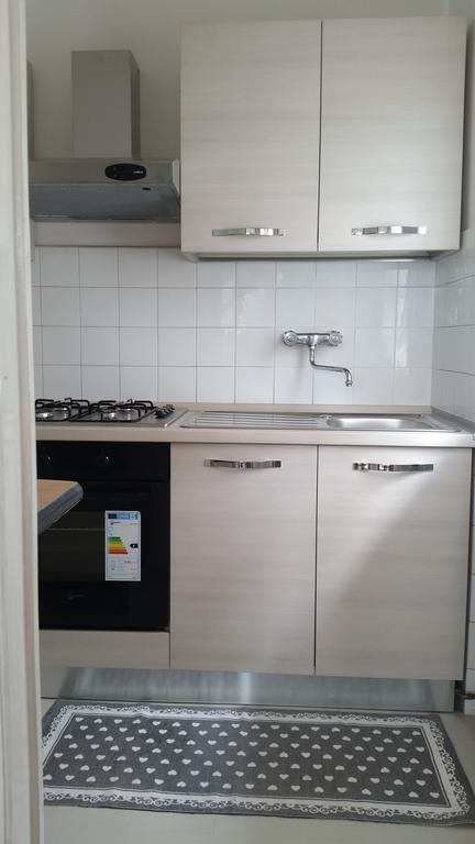 Apartment Iseo Lake Sale Marasino Rum bild